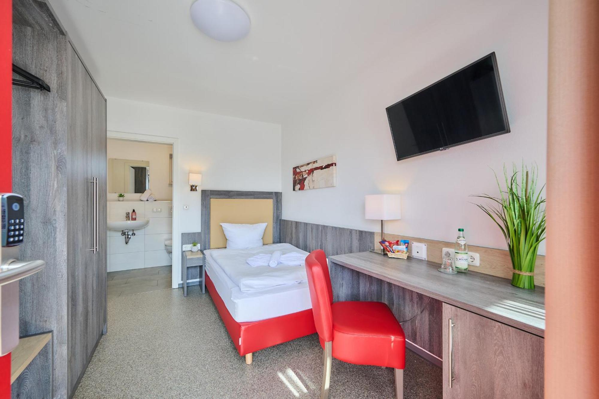 Sunny Hotel เรเกนสเตาฟ์ ภายนอก รูปภาพ
